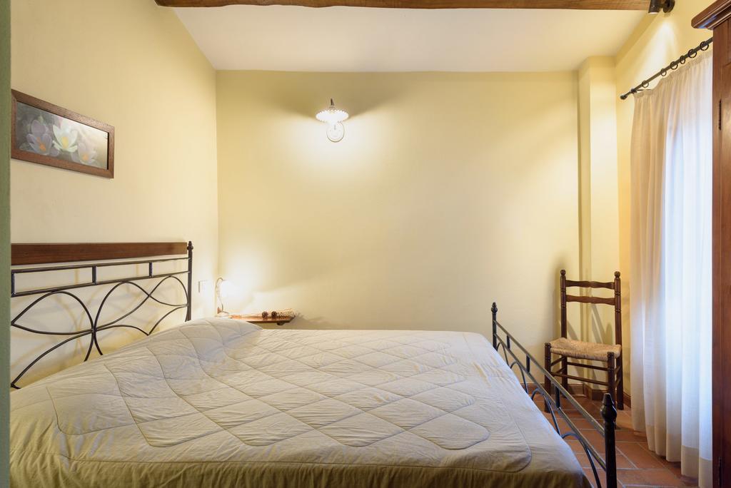 Il Borgo Dei Corsi - Charming Holiday Apartments Ortignano Raggiolo Eksteriør bilde