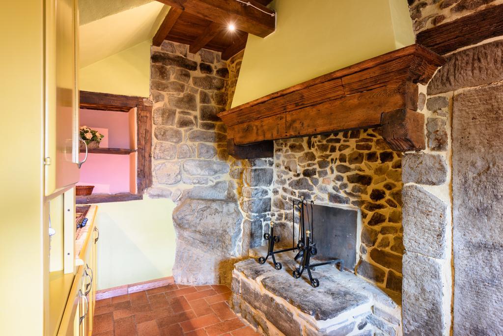 Il Borgo Dei Corsi - Charming Holiday Apartments Ortignano Raggiolo Eksteriør bilde