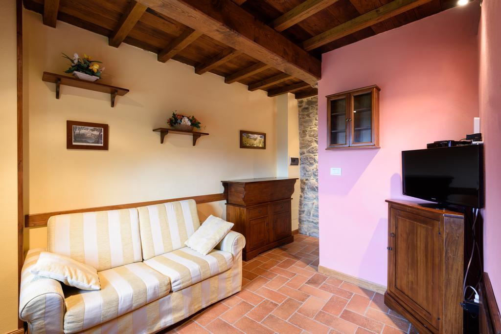 Il Borgo Dei Corsi - Charming Holiday Apartments Ortignano Raggiolo Eksteriør bilde